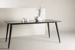 Esstisch Zayen - stilvoll, modern und zeitlos