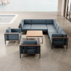 Euphoria – Ecklounge & 2 Loungesessel mit Tisch aus Aluminium | Aevora™ Kollektion