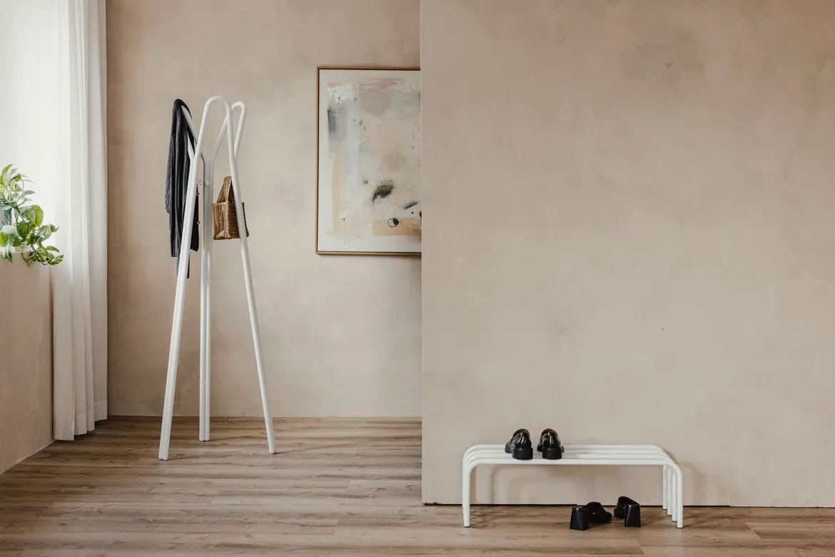 Garderobe Charles – Minimalistischer Dielenständer aus Stahl