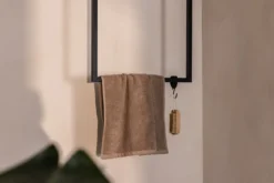 Garderobe/Handtuchhalter Tensi – Minimalistisches Design zur Deckenmontage