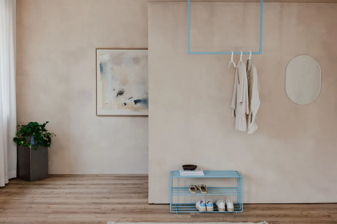 Garderobe/Kleiderstange Rubi – Hängendes Design aus Stahl