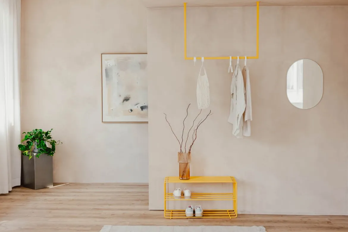Garderobe/Kleiderstange Rubi – Hängendes Design aus Stahl