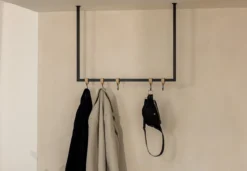 Garderobe/Kleiderstange Rubi – Hängendes Design aus Stahl