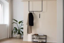 Garderobe/Kleiderstange Rubi – Hängendes Design aus Stahl