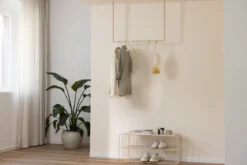 Garderobe/Kleiderstange Rubi – Hängendes Design aus Stahl