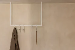 Garderobe/Kleiderstange Rubi – Hängendes Design aus Stahl