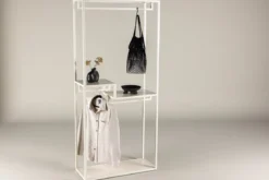 Garderobe Narell – Offenes Kleiderregal in Beige mit Ablagen