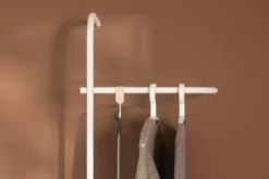 Garderobe Tamina – Minimalistisches Design mit flexibler Montage