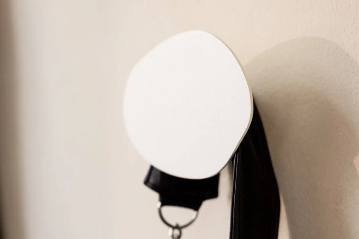 Garderobe/Wandhaken Lou – Minimalistisches Design-Statement aus Metall