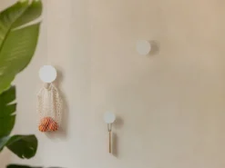 Garderobe/Wandhaken Lou – Minimalistisches Design-Statement aus Metall