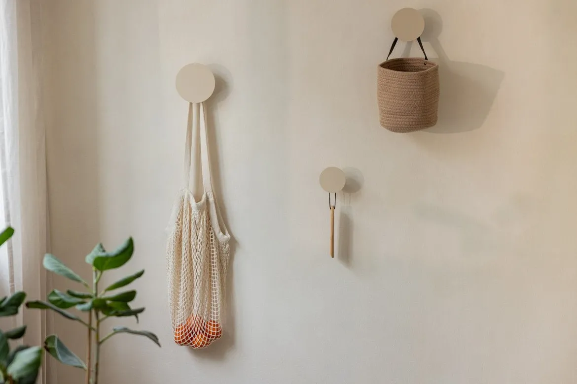 Garderobe/Wandhaken Lou – Minimalistisches Design-Statement aus Metall