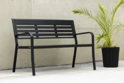 Gartenbank Mineral - Zeitloses Design aus schwarzem Aluminium