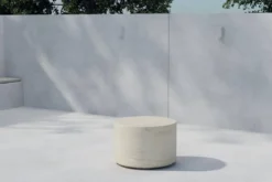 Garten Beistelltisch Pirello - Rundes Design aus Aluminium und Polypropylen