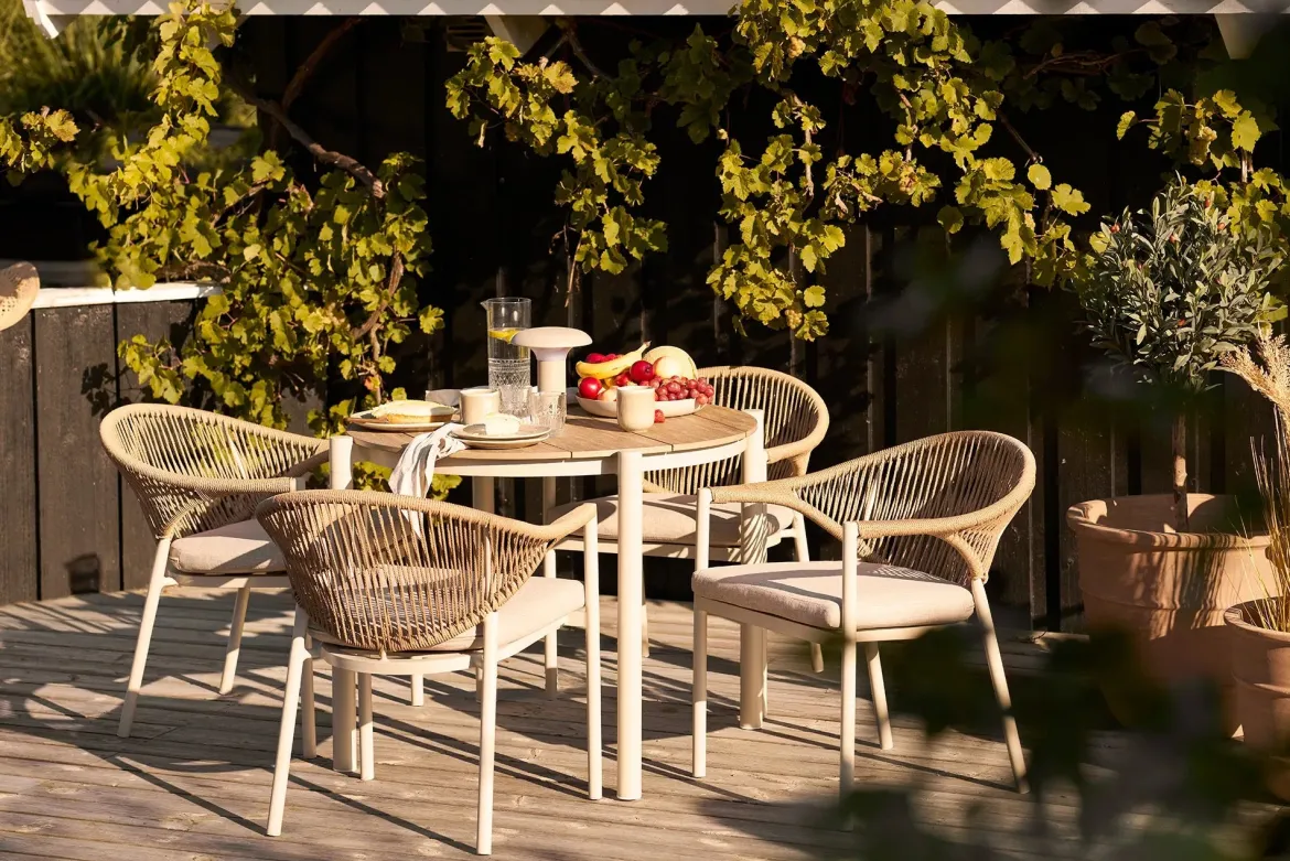 Garten Beistelltisch Ylvorin - elegantes Design in Beige mit Holz