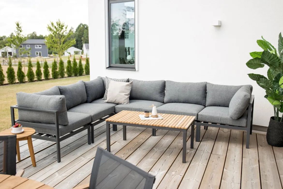 Garten Couchtisch Alanu - ein Materialmix aus Aluminium und Teakholz