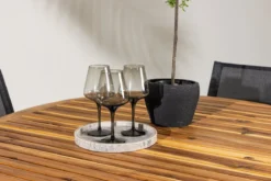Garten Essgruppe Leone – 5-teiliges Gartenmöbel-Set mit rundem Tisch aus Akazie