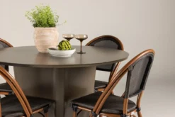 Garten Essgruppe Mina – 5-teiliges Gartenmöbel-Set mit braunem Tisch aus Aluminium