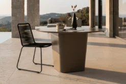 Garten Esstisch Calma - Ø 120cm aus braunem Aluminium