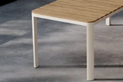 Garten Esstisch Ätna - 210x90 cm in Beige mit einer Tischplatte aus Aintwood