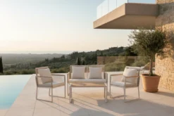 Garten Loungeset Janel – 4-teilig mit Holztisch in Beige