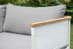 Garten Loungeset Luana – in Weiß & Schwarz mit Teak-Tisch & Polstern