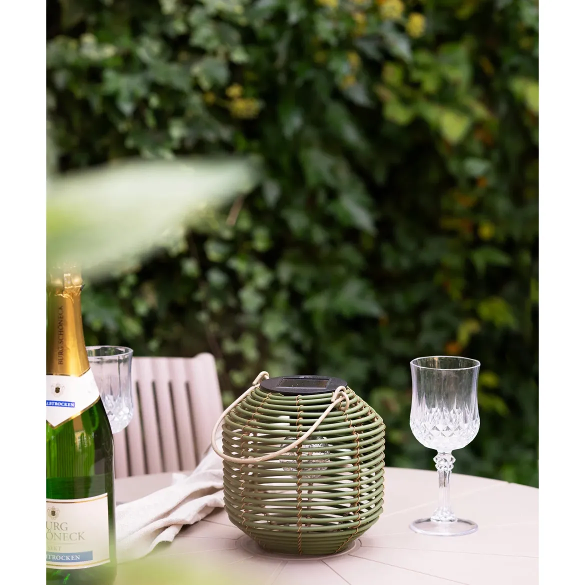 Garten Solar-Laterne „Vormina“ – wetterfest für Balkon & Outdoor-Bereich