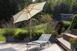 Garten Sonnenschirm Valenza – Ø250 cm in Schwarz oder Weiß