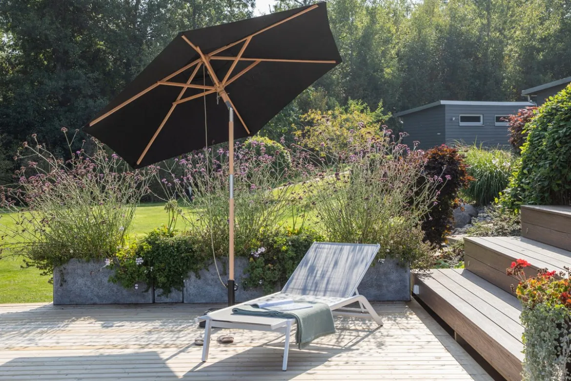 Garten Sonnenschirm Valenza – Ø250 cm in Schwarz oder Weiß