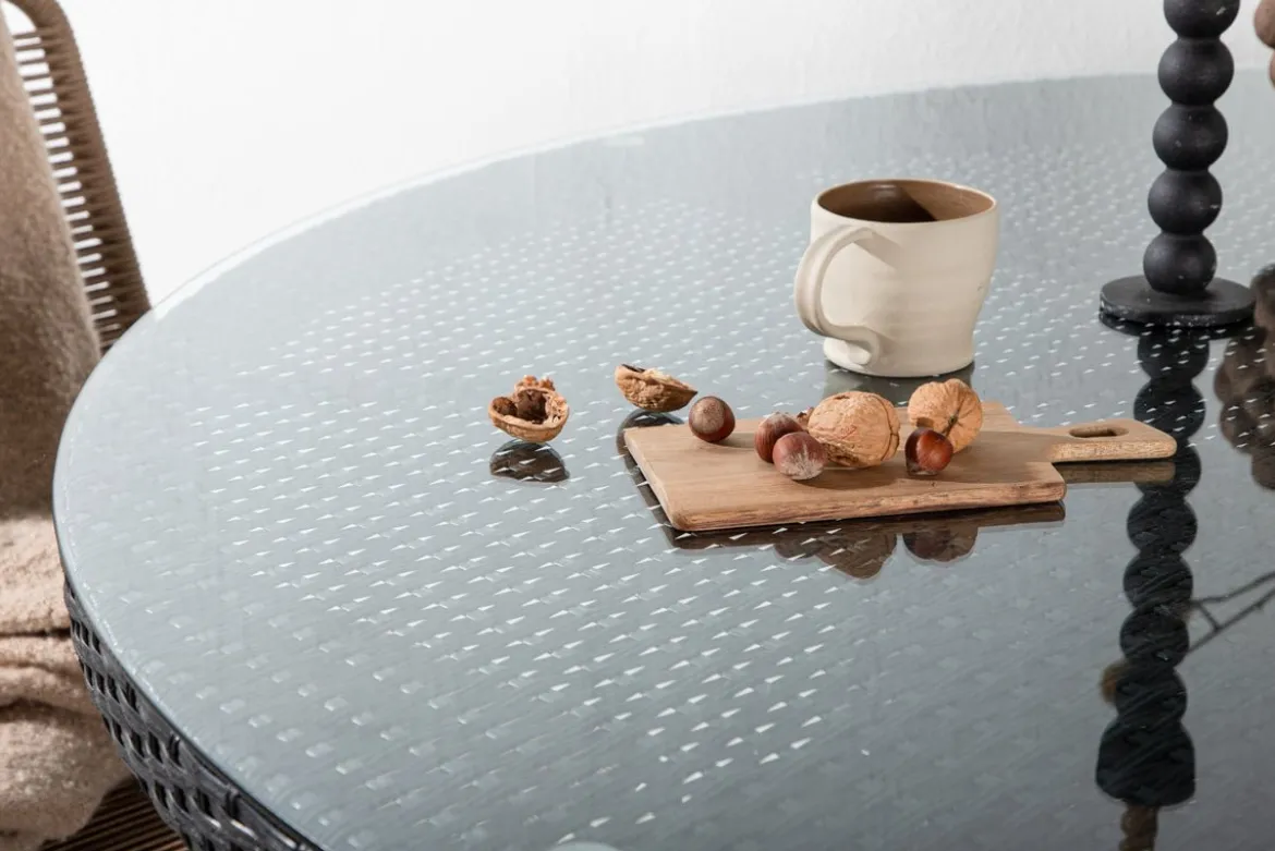 Gartentisch Eluno - das moderne Design schafft eine gemütliche Atmosphäre