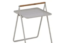Gartentisch Moyo - ein Beistelltisch mit quadratischer Tischplatte und einem Griff aus Teakholz