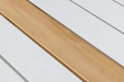 Gartentisch Nuru - Teakholz und Aluminium für Stabilität und Langlebigkeit