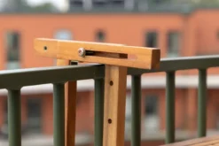 Gartentisch Seraya - mit praktischer Klappfunktion aus Akazienholz für Balkone