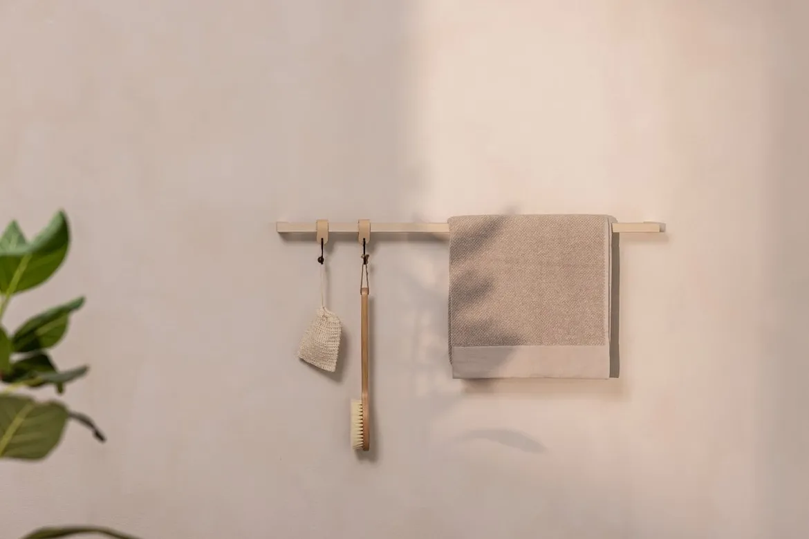 Handtuchhalter Vana – minimalistisch, rund oder eckig, drei Breiten