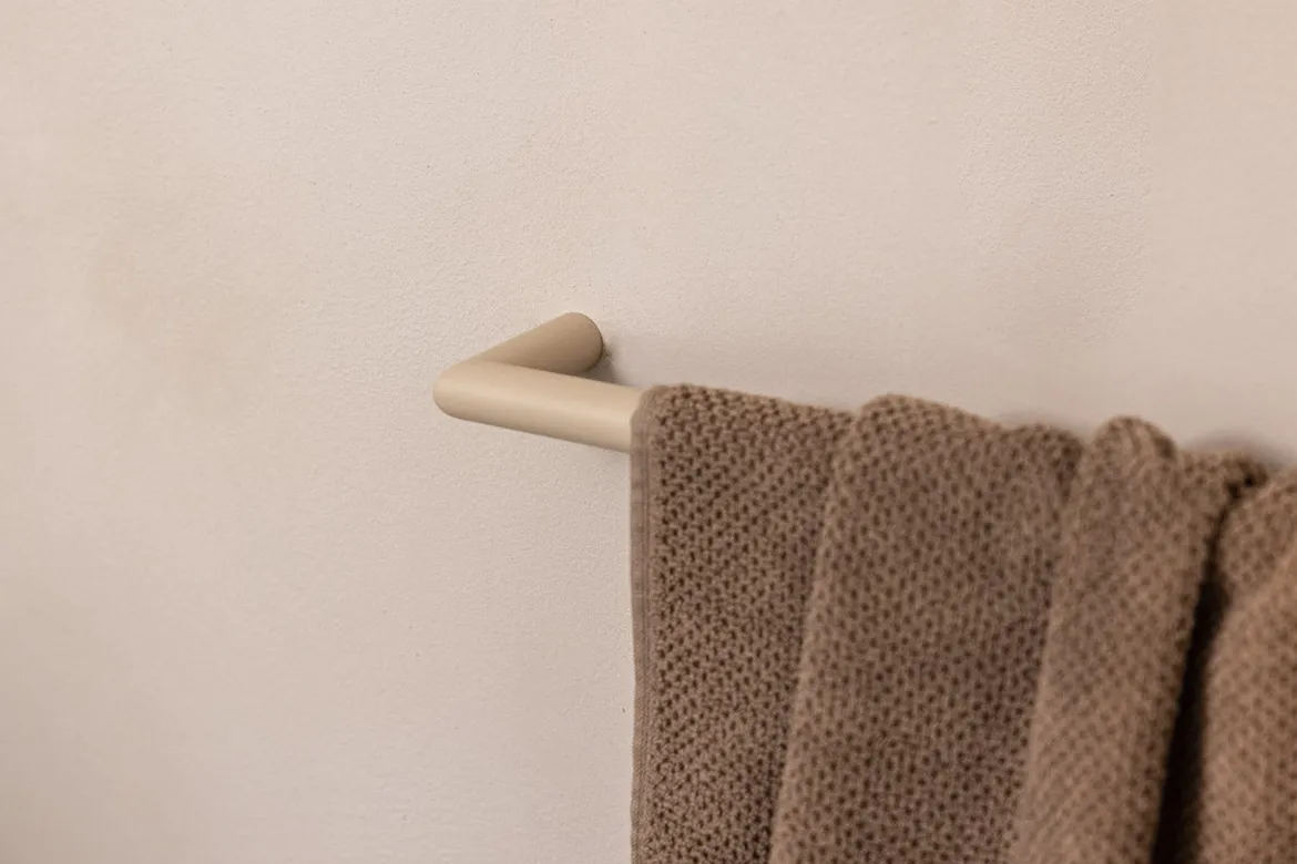 Handtuchhalter Vana – minimalistisch, rund oder eckig, drei Breiten