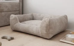 Hundebett Cosmo 60 × 80 cm in Cord