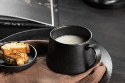 Kaffeetassen Black Swan - 2er-Set aus schwarzem Porzellan