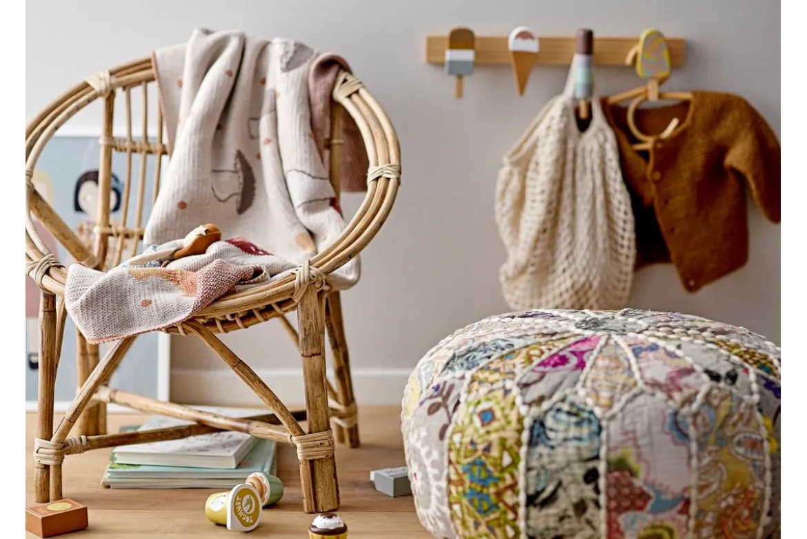 Kinder Garderobe Vika – in Holzoptik mit Eistüten-Motiv