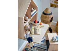 Kinderhocker Nina – Tritthilfe aus Buchenholz für Bad & Küche