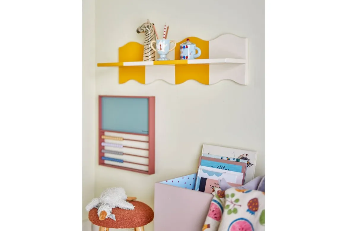 Kinderregal Oslo – Gelbes Wandregal mit gewelltem Karomuster