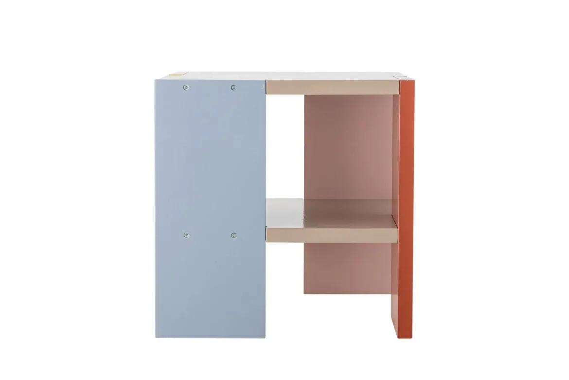 Kindertisch Justus - quadratischer Tisch aus FSC-MDF mit bunten Seiten