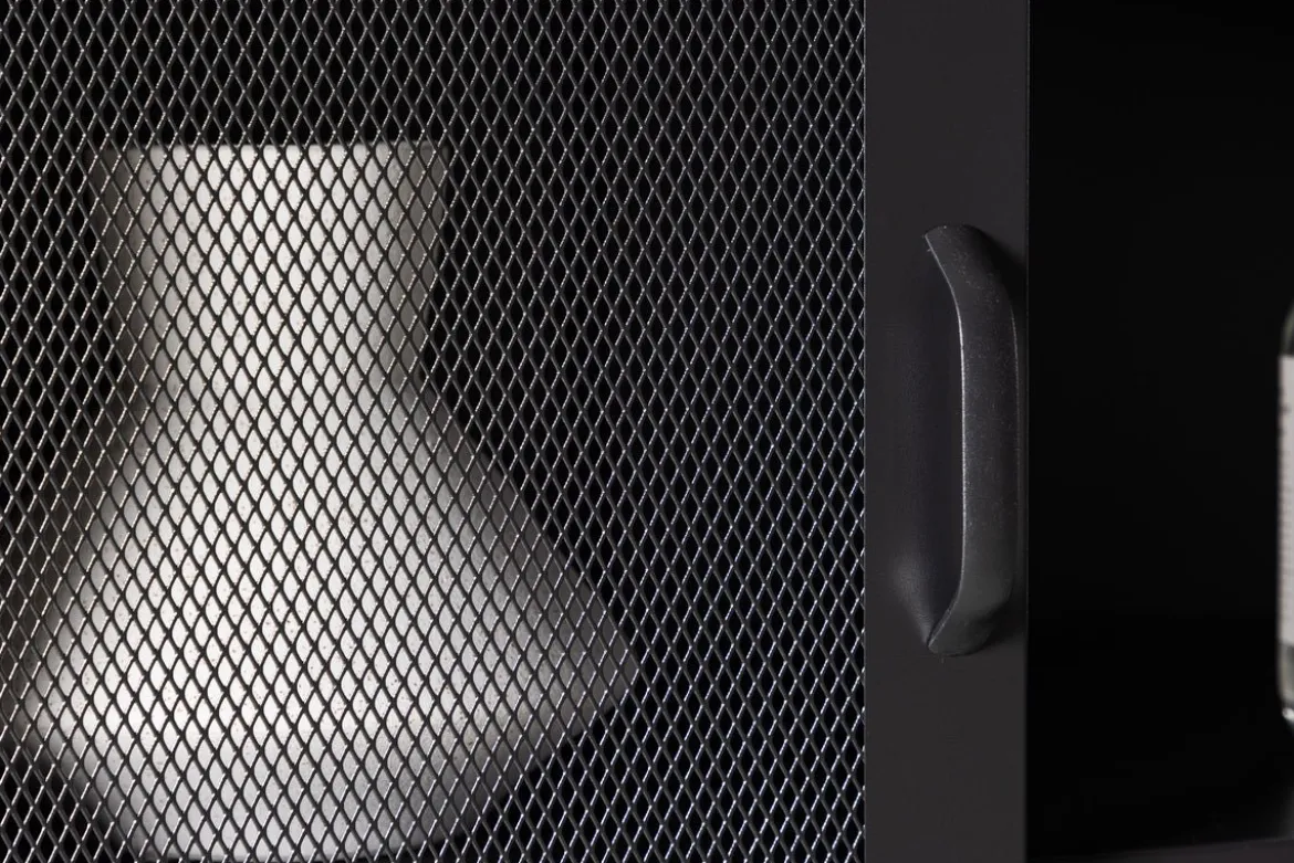 Kommode Faylen – Industrial-Design in Schwarz, Weiß & Grau