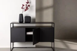 Kommode Merivo – Schwarz, Industrial Chic mit offenem Rahmen