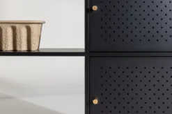 Kommode Varino – Schwarz, Minimal Industrial mit funktionaler Eleganz
