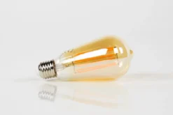 LED-Glühlampe Aura Drop – ST64-E27 mit amberfarbenem Glas