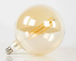 LED-Glühlampe Orin – G200-E27 im XXL-Format