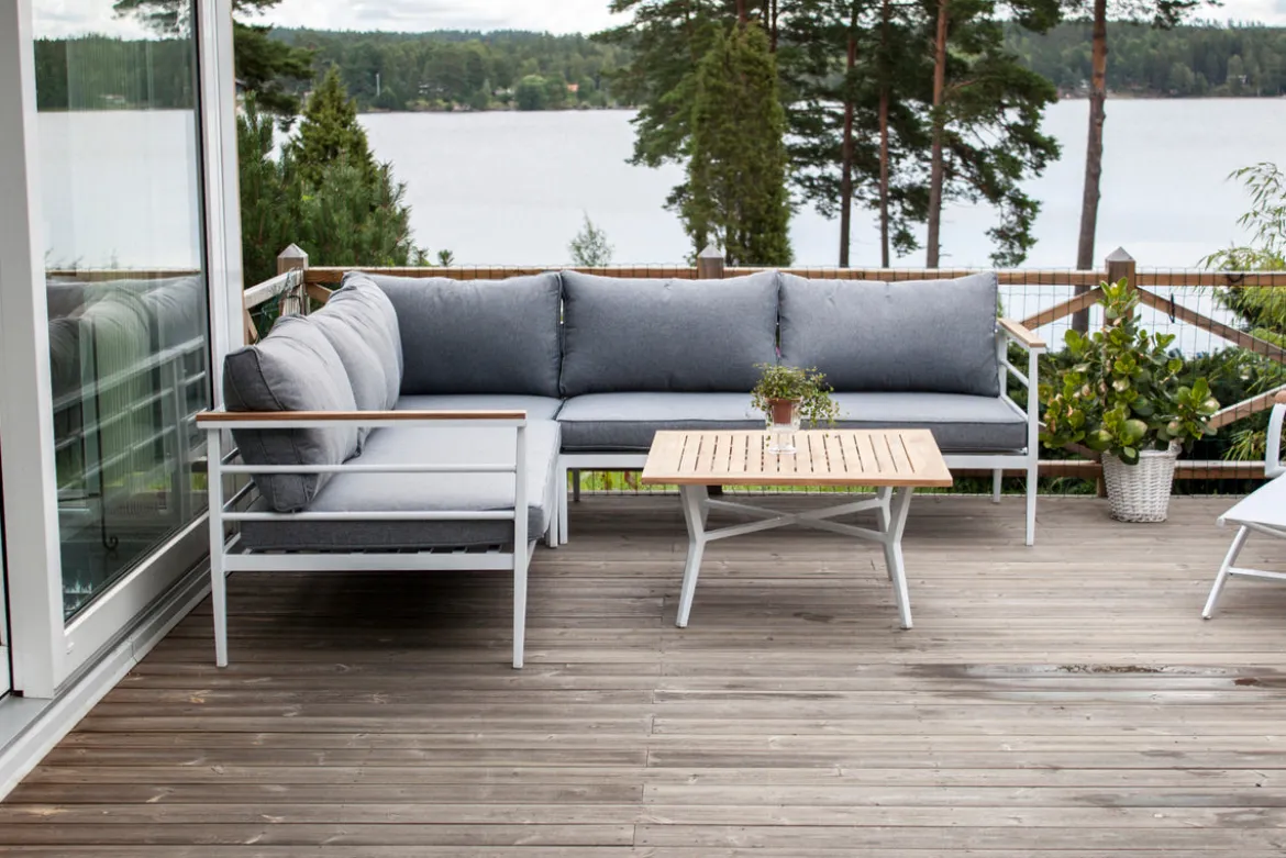 Lounge Set Puerto – aus Metall mit Teakholz-Details, inkl. Kissen