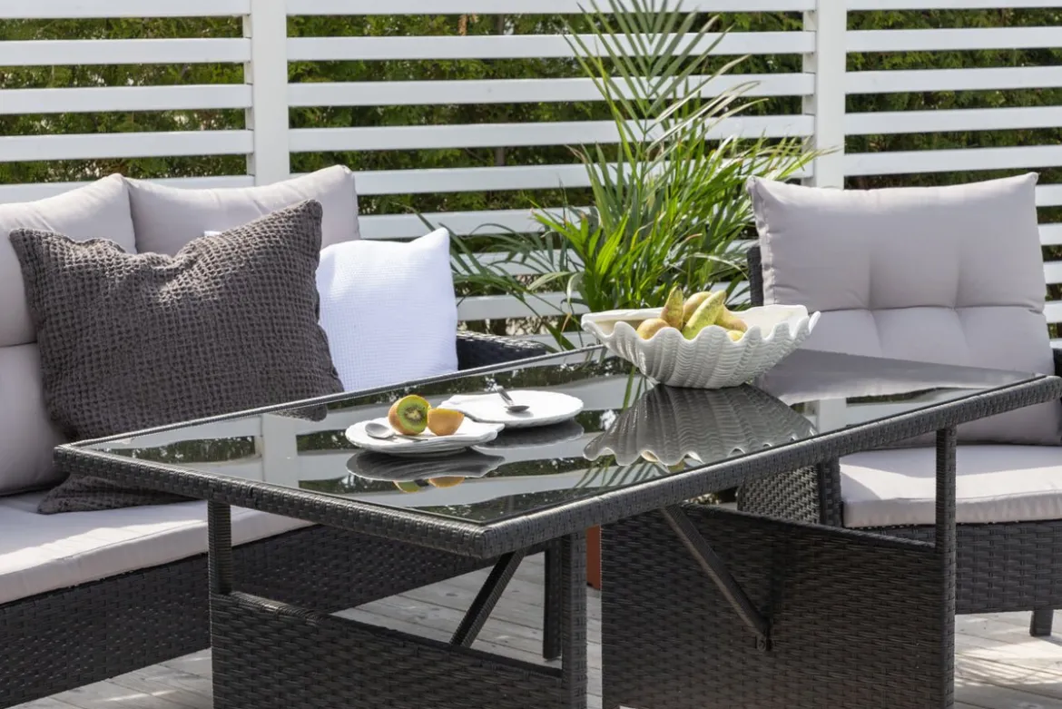 Loungeset Ruby - aus schwarzem Rattan mit grauen Kissen