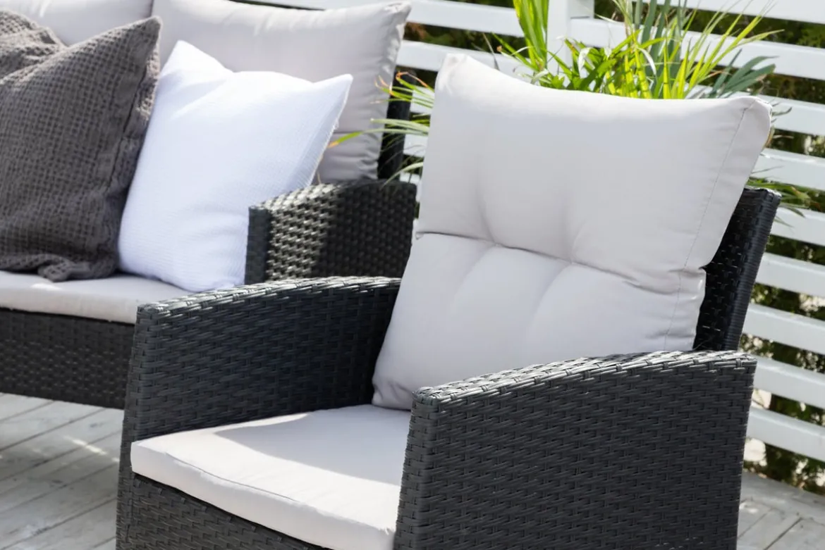 Loungeset Ruby - aus schwarzem Rattan mit grauen Kissen