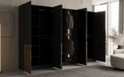 Moduro Arven – Dreimoduliger Design-Kleiderschrank mit Holz- und Glasfront