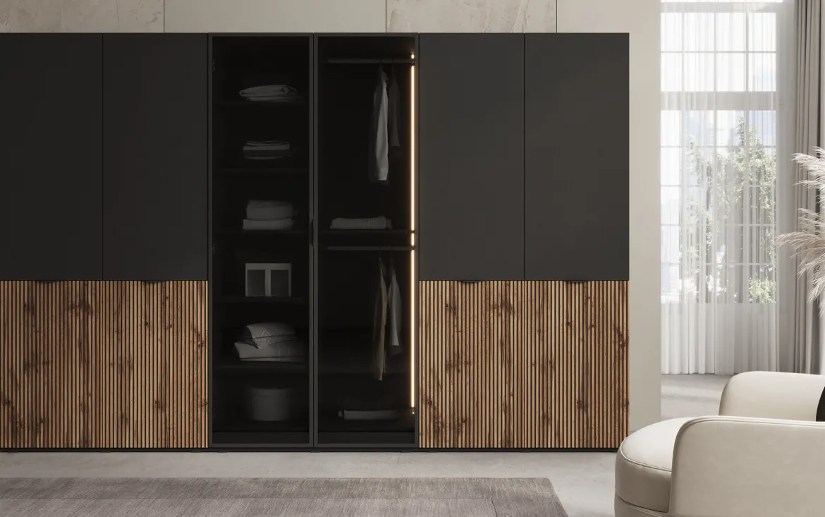 Moduro Arven – Dreimoduliger Design-Kleiderschrank mit Holz- und Glasfront